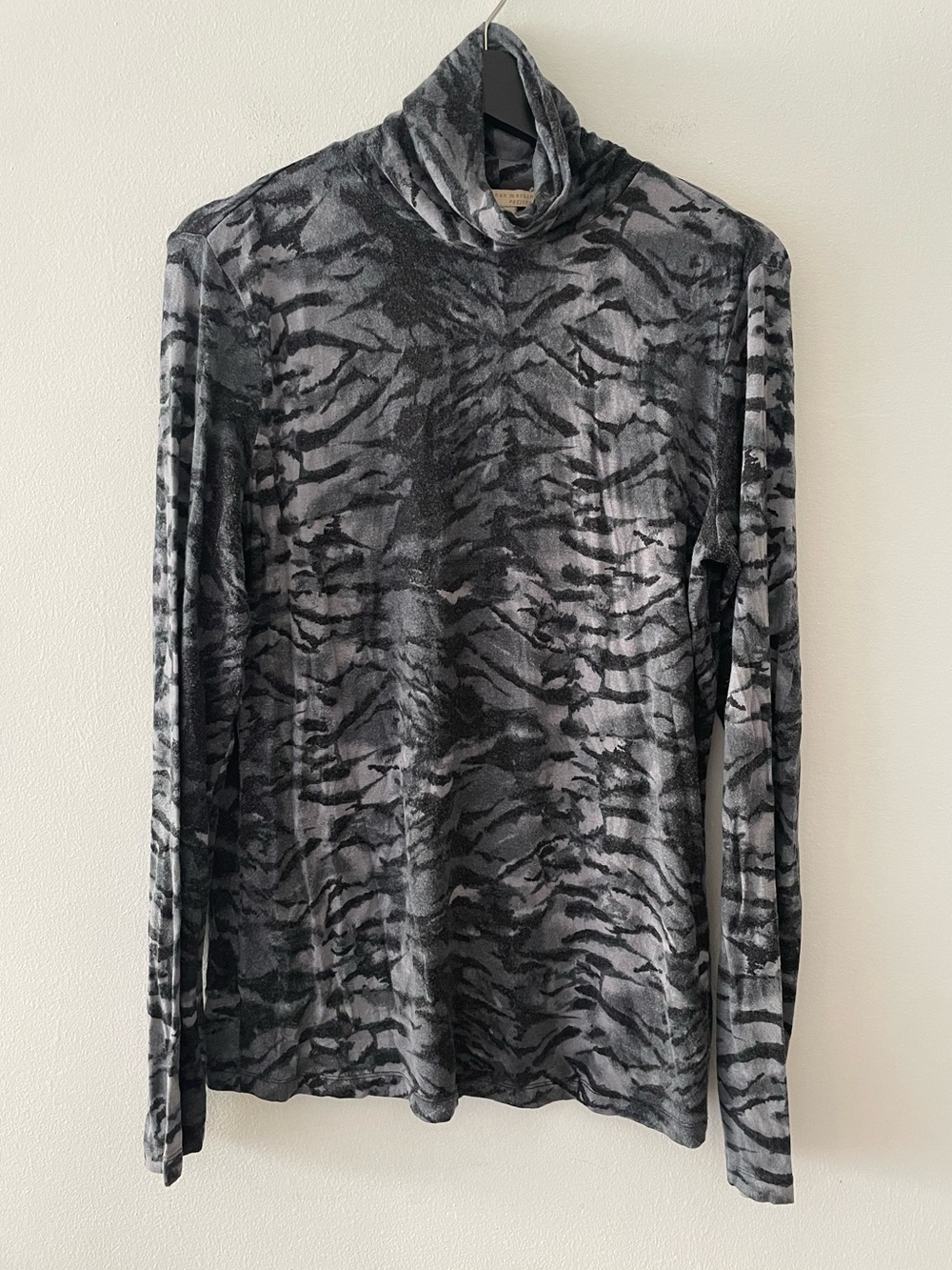Jonathan Martin Petites Tiger Print Turtleneck Top Size 14P